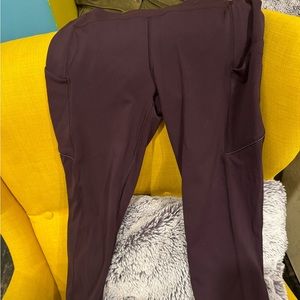 Lululemon like new leggings 3/4 size 10